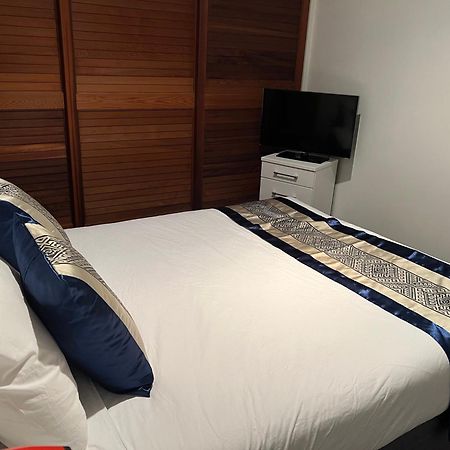 Waterfront Seaview Hotel Apartment - Same Building Block As Auckland Hilton Exterior photo