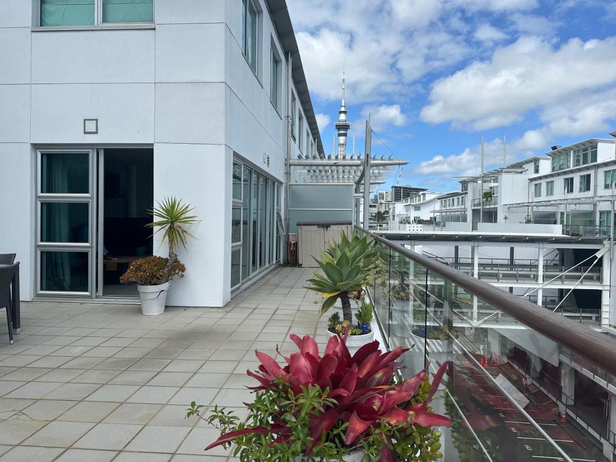 Waterfront Seaview Hotel Apartment - Same Building Block As Auckland Hilton Exterior photo
