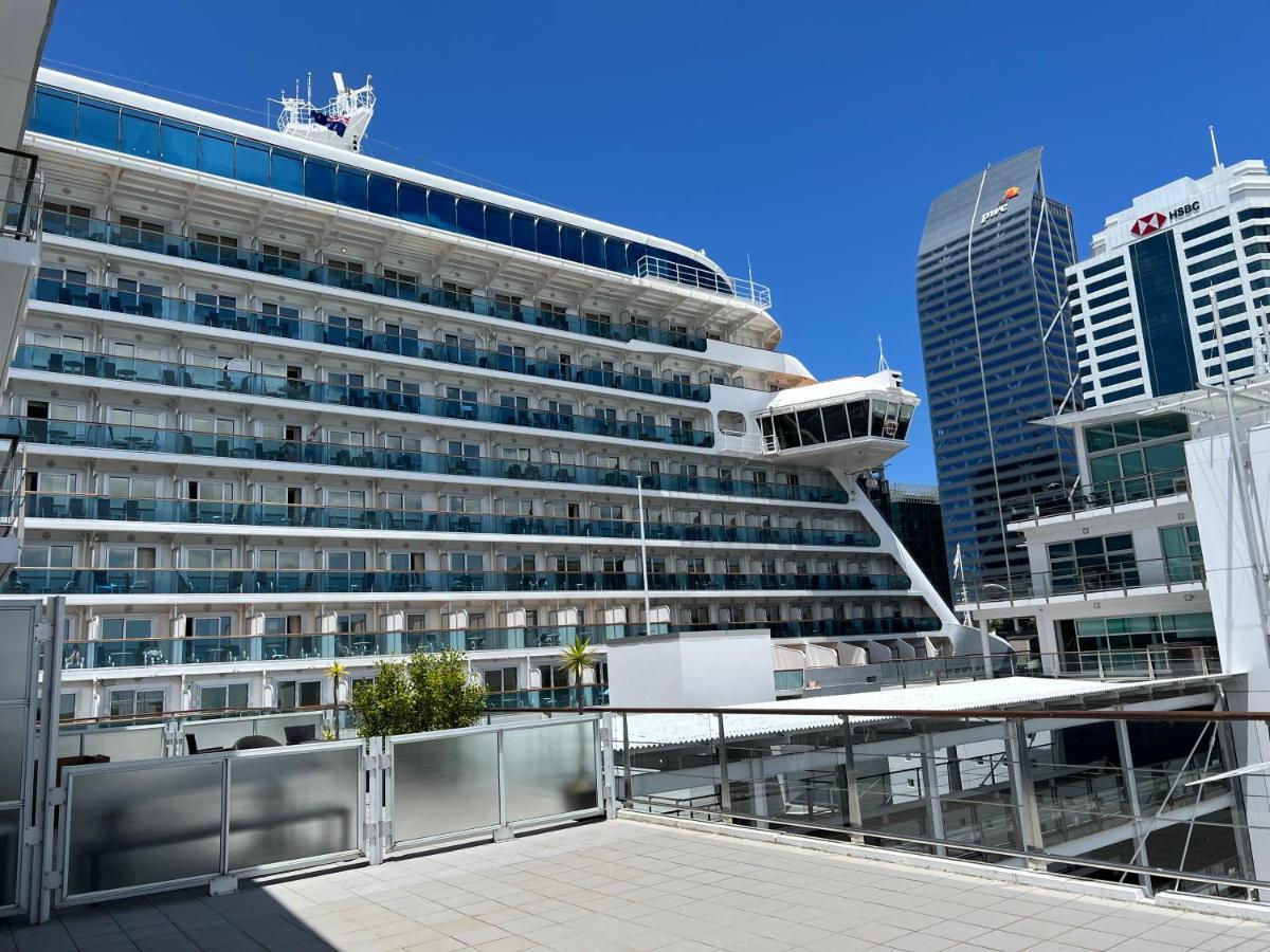 Waterfront Seaview Hotel Apartment - Same Building Block As Auckland Hilton Exterior photo