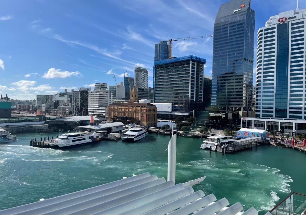 Waterfront Seaview Hotel Apartment - Same Building Block As Auckland Hilton Exterior photo