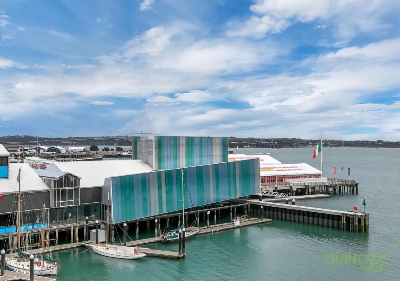 Waterfront Seaview Hotel Apartment - Same Building Block As Auckland Hilton Exterior photo