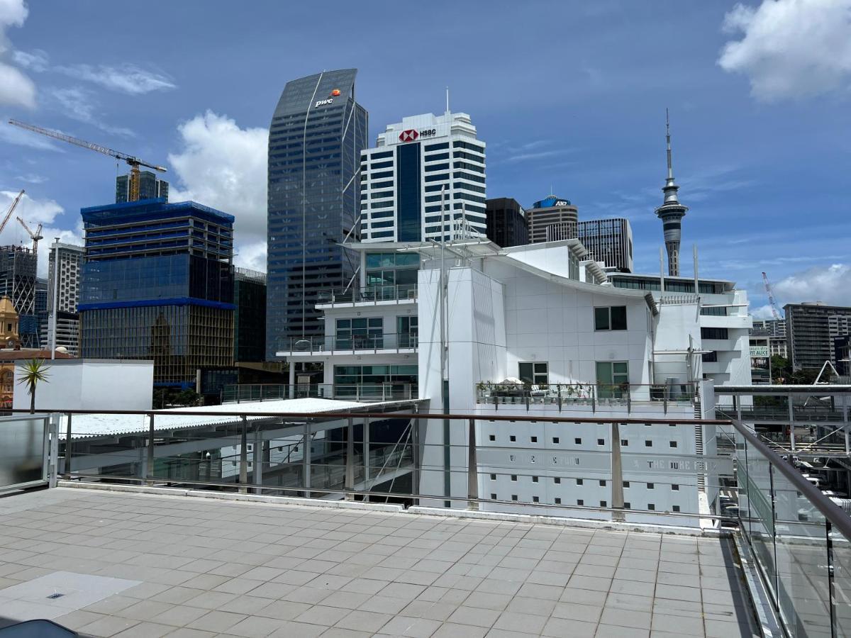 Waterfront Seaview Hotel Apartment - Same Building Block As Auckland Hilton Exterior photo
