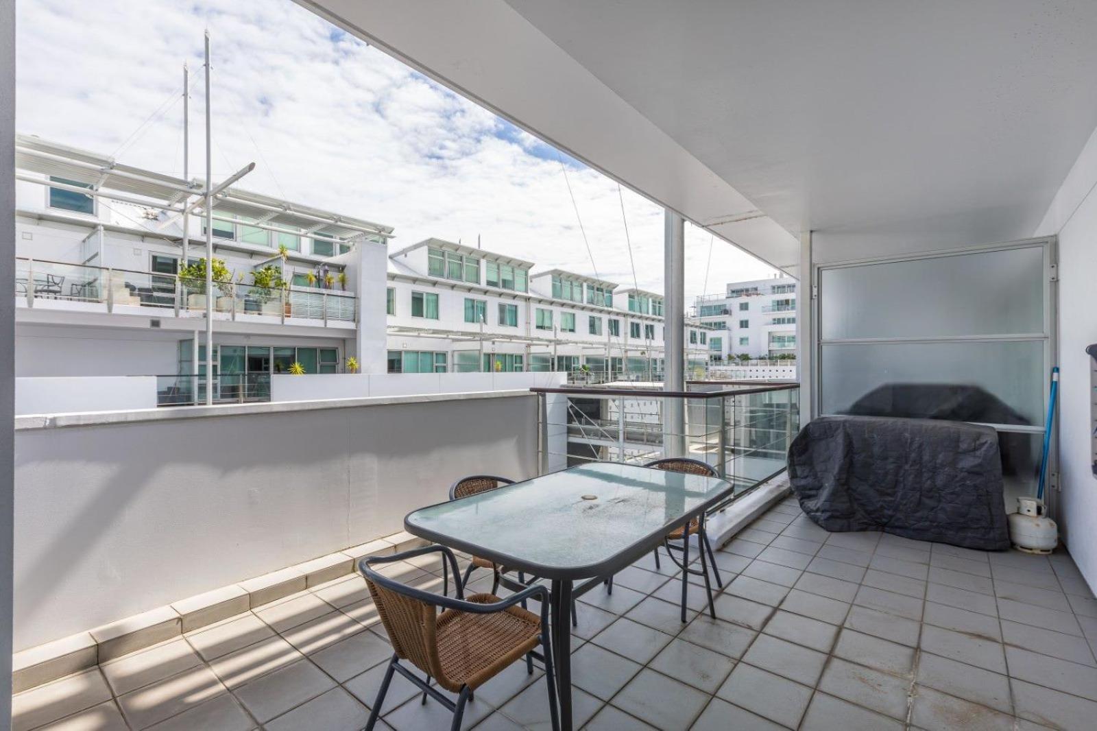 Waterfront Seaview Hotel Apartment - Same Building Block As Auckland Hilton Exterior photo